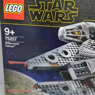 
LEGO Star Wars - Millennium Falcon (75257) НОВЫЙ! У одной из сторон почему то с. . фото 7