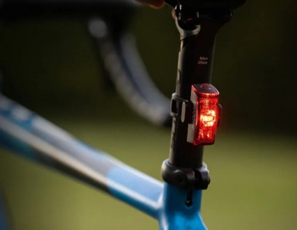 
 Компактний задній ліхтарик Sigma Sport Infinity з хорошою бічною видимістю зро. . фото 5