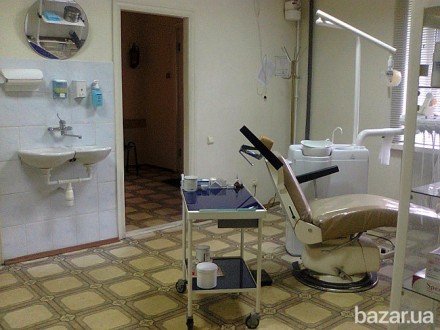Продам стоматологический кабинет общая площадь 57 кв м 2 большие комнаты с обору. Баглейский. фото 2