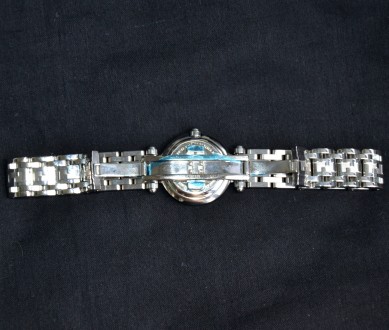 Fendi Oloroi 750L Watch
Часы Fendi, аналоговые кварцевые часы 750L Horology Zuc. . фото 6