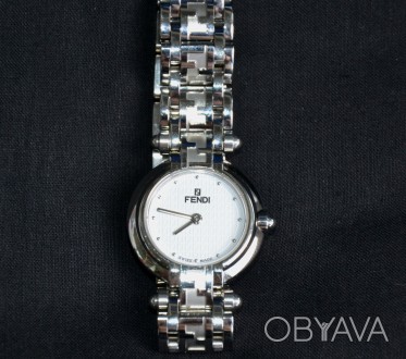 Fendi Oloroi 750L Watch
Часы Fendi, аналоговые кварцевые часы 750L Horology Zuc. . фото 1
