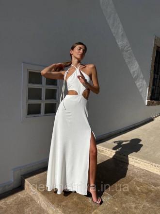
Длинное платье с отрытой спиной белого цвета
Параметры: 
S: грудь свободна на з. . фото 2