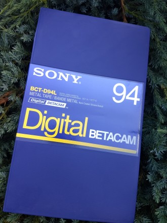 Обзор Sony BCT-D94L

Большая цифровая видеокассета Sony BCT-D94L представ. . фото 6