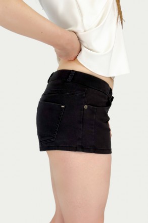 
Джинсовые женские шорты с низкой посадкой Pull & Bear из качественного денима с. . фото 7