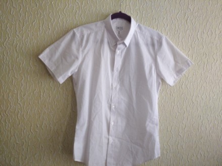 Белая мужская рубашка с коротким рукавом, р.С, Smog, Бангладеш .
ПОГ 49 см.
ПО. . фото 2