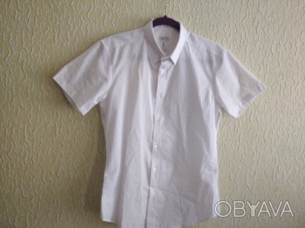 Белая мужская рубашка с коротким рукавом, р.С, Smog, Бангладеш .
ПОГ 49 см.
ПО. . фото 1