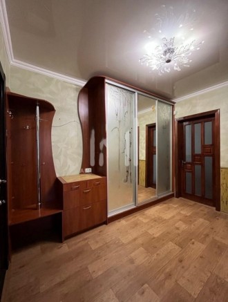 5044-ЮЛ Продам 3 комнатную квартиру на Салтовке
Медкомплекс 626 м/р
Солнечная 7
. . фото 5