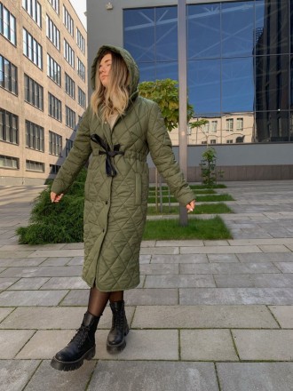 Женское Пальто стеганое с кулиской
Код 015733 
 
Размер: 42-44, 46-48
 
Пальто с. . фото 8