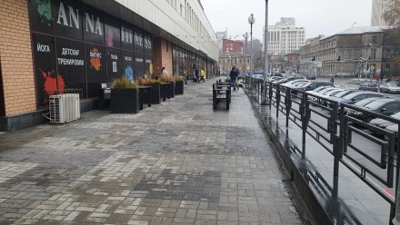 Помещение расположено в центральной части города на ПЕРВОМ этаже по улице Ниринб. . фото 13