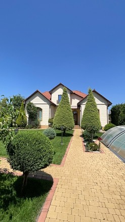Сучасний будинок в Совіньоні. Одеса. фото 1 Сучасний будинок в Совіньоні. Одеса. фото 1