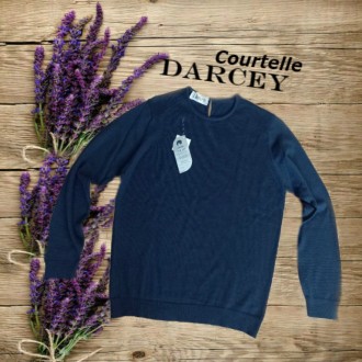 Darcey Courtelle Теплый женский свитер т . синий полушерсть 48. Чернигов. фото 1 Darcey Courtelle Теплый женский свитер т . синий полушерсть 48. Чернигов. фото 1
