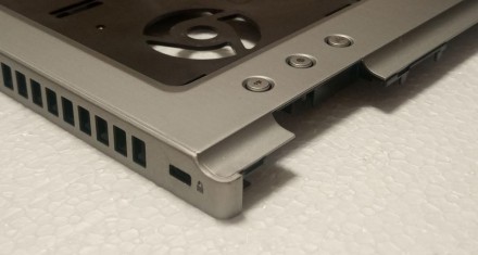 Середня частина корпуса (топкейс) з ноутбука HP EliteBook 8460p 8470p 686964-001. . фото 8