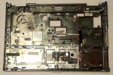 Середня частина корпуса (топкейс) з ноутбука HP EliteBook 8460p 8470p 686964-001. . фото 3