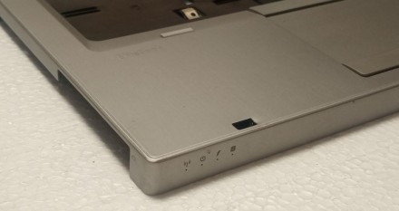 Середня частина корпуса (топкейс) з ноутбука HP EliteBook 8460p 8470p 686964-001. . фото 6