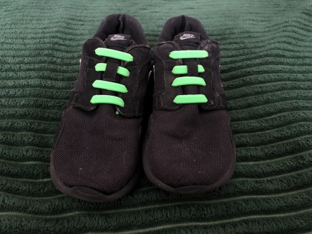 Кросівки дитячі Nike розмір 31.5

Колір - чорний
б/в, стан хороший
Замість ш. . фото 2