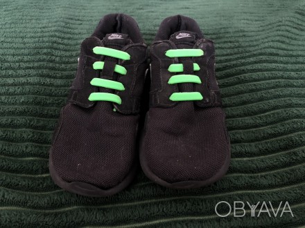 Кросівки дитячі Nike розмір 31.5

Колір - чорний
б/в, стан хороший
Замість ш. . фото 1