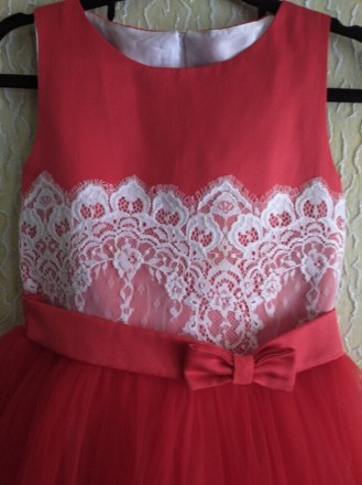 Нарядное красное пышное платье на девочку 8-10 лет.
ПОГ 38 см по максимуму, сза. . фото 4