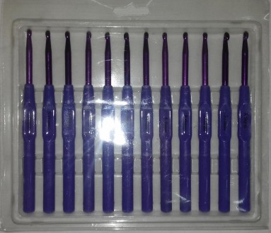 Набор из 12 металлических крючков для вязания с пластиковой ручкой являются не т. . фото 2