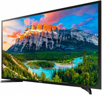 Тип телевизора: LED – телевизор, Smart TV, с Wi-Fi Диагональ экрана: 32" Р. . фото 3