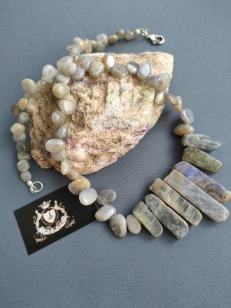 
 
Пропонуємо вам купити намисто з енергетично потужним та прекрасним каменем ла. . фото 2