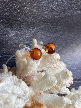 Пропонуємо Вам придбати мініатюрні сережки (пусети) з натурального бурштину. 
Ук. . фото 6
