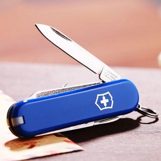 Нож Victorinox Сlassic-SD Smashed Blue 0.6223.2
Швейцарский карманный армейский . . фото 5