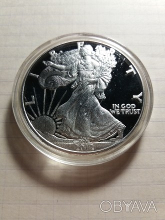 1 долар Liberty США 2012 року. Посрібнений сплав.
На аверсі зображено Статую Св. . фото 1