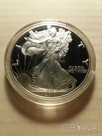 1 долар Liberty США 2011 року. Монета нова. Капсула не відкривалася. Розмір: 40*. . фото 1