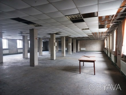 Аренда помещения под склад, 2 этаж, площадь 380 кв.м., есть офисная комната, сво. Радужный. фото 1