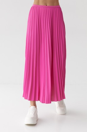 Элегантная и легкая юбка-плиссе длинной миди станет стильным дополнением к вашем. . фото 2