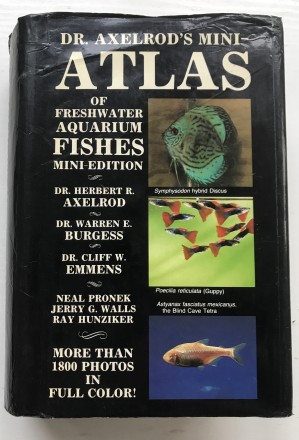 Книга Atlas of freshwater aquarium fishes.
Mini edition.
Dr.Axelrod' mini. . фото 2