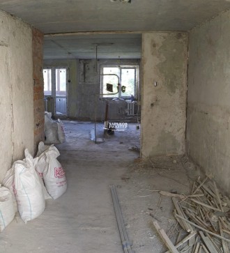 Квартира в строительном состоянии, установлены новые МПО Rehau. Есть план-схема . . фото 9