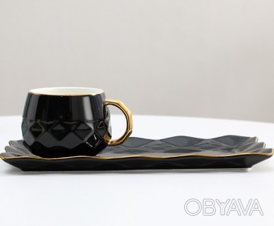 Чашка с блюдцем Чашка с блюдцем выполнена из керамики. Имеет удобную конструкцию. . фото 1