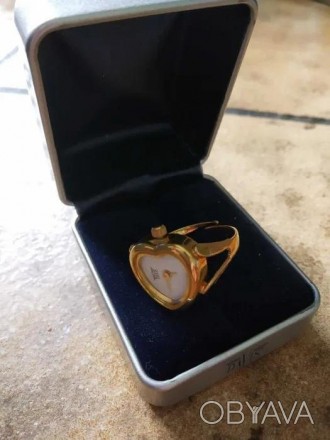 Элегантное кольцо-часы 