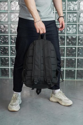 Чоловічий стильний рюкзак спортивний чорний Матрас без лого
- Розмір 47*33*18 см. . фото 3