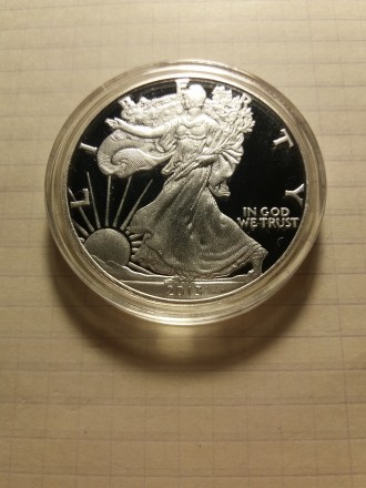 1 долар Liberty США 2013 року. Монета нова. Капсула не відкривалася. Розмір: 40*. . фото 2