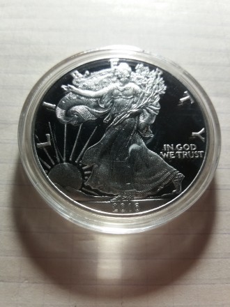 1 долар Liberty США 2016 року. Монета нова. Капсула не відкривалася. Розмір: 40*. . фото 2
