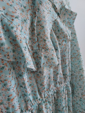 Легка тоненька літня жіноча сукня
Розмір S/M (вказаний розмір 3XL)
матеріал - по. . фото 5