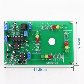 
Це експериментальна схема для імітації керування світлофором на перехресті.
Різ. . фото 5