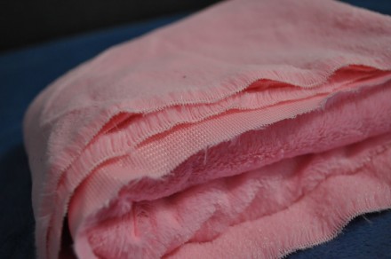 Отрез розового искусственного меха для шитья и рукоделия. В отличном состоянии. . . фото 5