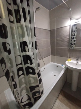 Сдаю 1к. 43м2 новострой Салтовский , без доплат. Харків. фото 1 Сдаю 1к. 43м2 новострой Салтовский , без доплат. Харків. фото 1