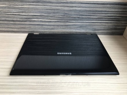 Часть корпуса крышка матрицы к ноутбуку Samsung R60. Есть следы от эксплуатации.. . фото 2