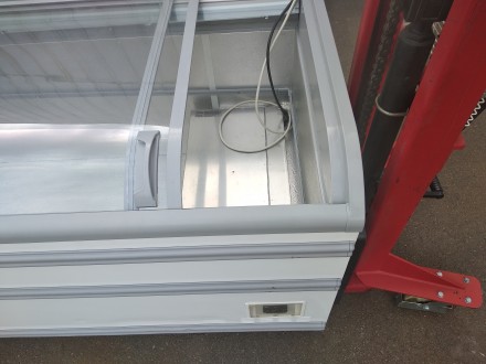 Морозильна скриня бонетного типу AHT Paris 210, низькотемпературна, з гнутим скл. . фото 4
