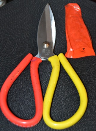 Профессиональные ножницы для нарезки кожи, очень прочны и практичны. Изготовлены. . фото 2