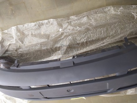 Передний бампер Opel Vivaro 01-07 без отв. ПТФ, с отв. поворотов 000040804. . фото 7