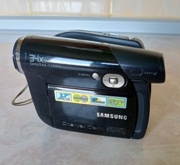 Продам рабочую видеокамеру Samsung VP-DC175WB. Пишет на карту памяти и на MiniDV. . фото 3