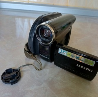 Продам рабочую видеокамеру Samsung VP-DC175WB. Пишет на карту памяти и на MiniDV. . фото 2