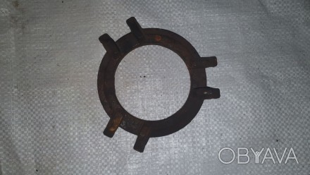 Кольцо отжимное муфты А-41 (старого образца).
Каталожный номер - 41-2114.
. . фото 1