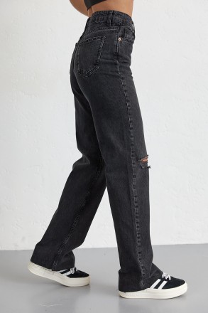 Рваные джинсы не выходят из моды и являются идеальным вариантом для прогулки, ак. . фото 7