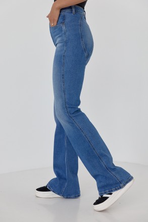 Джинсы клеш – отличная альтернатива привычным палаццо. Flared jeans можно комбин. . фото 5